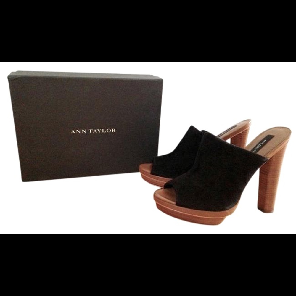 Ann Taylor Lorena Platform Suede Mule